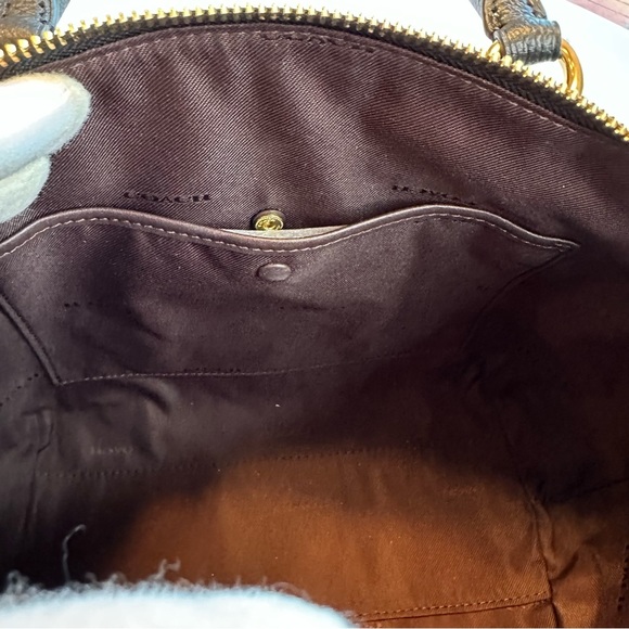 🛑 SOLD🛑🛍️🛍️ NWT COACH PEBBLE ELISE BLACK LEATHER HANDBAG : GOLD ACCENTS - Picture 6 of 9